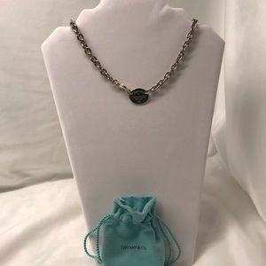 Tiffany and Co. Return to Tiffany’s necklace
